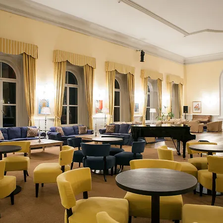 Palace Engadin-st Moritz Co2-neutral 4* מלויאז