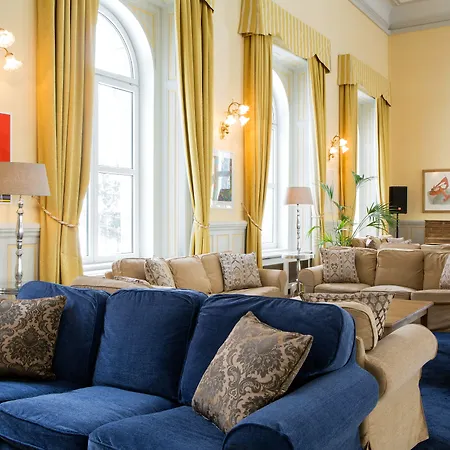 Palace Engadin-st Moritz Co2-neutral מלויאז
